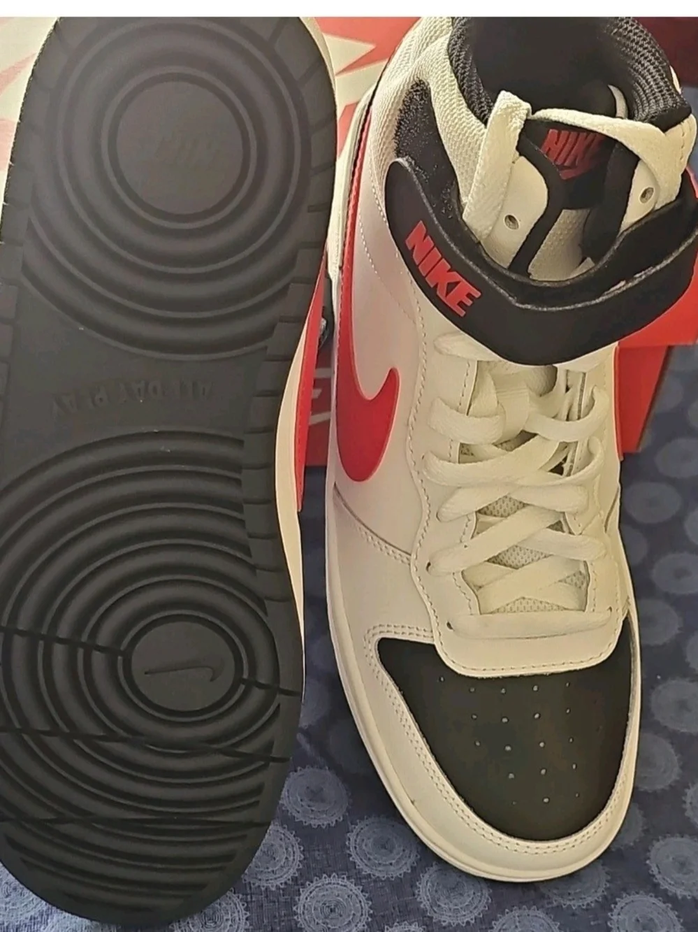 Nike kids high